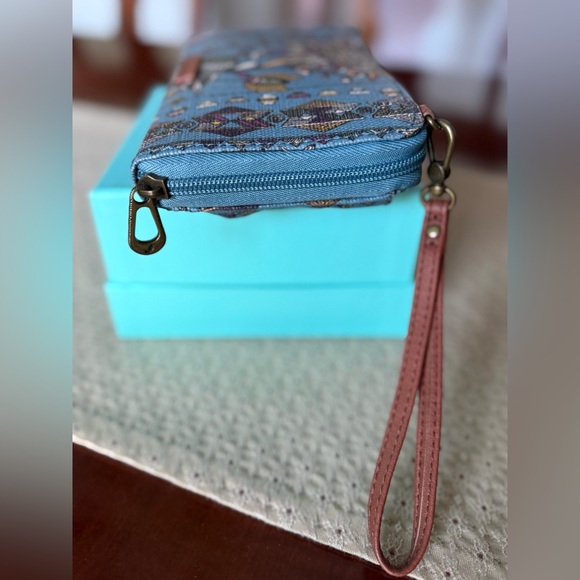 Sakroots Smartphone Wallet Wristlet Purse Owl NWOT - Picture 6 of 10